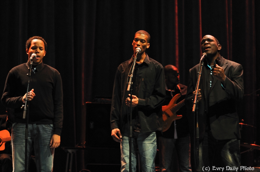 Evry Daily Photo - Telethon Evry 2010 - Concert Evry University Gospel - large - 5244047160.jpg